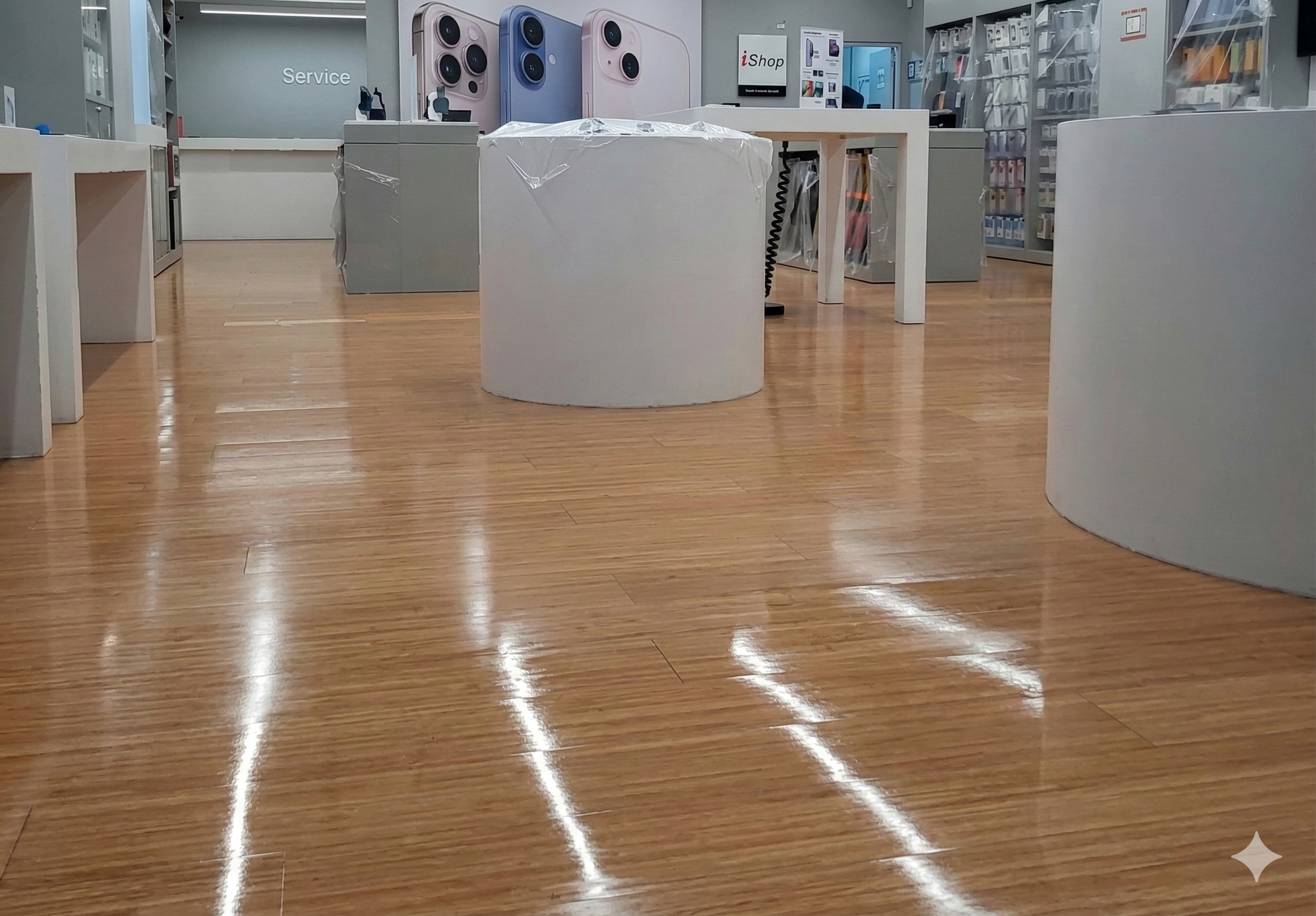 Proyecto Apple Shop - CC Titán Plaza